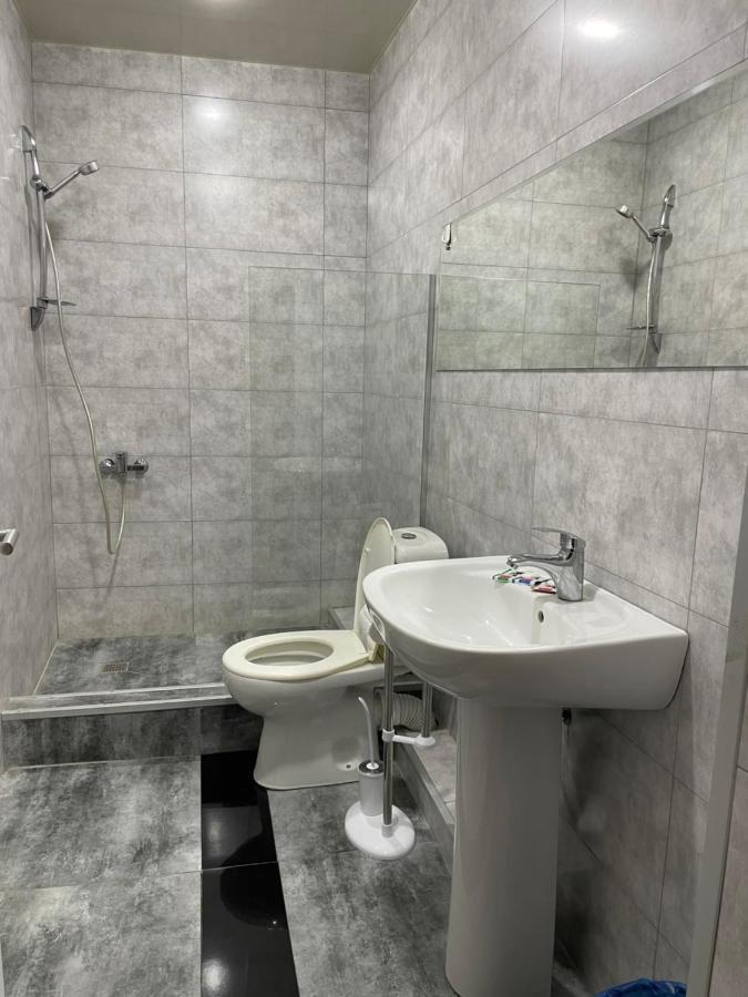 Hotel ERA Tbilisi Buitenkant foto